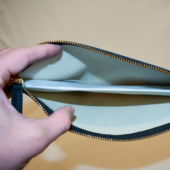 Black Leather Pouch Purse Set - Picture 4 of 6